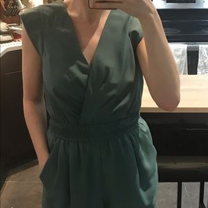 BCBG romper great condition